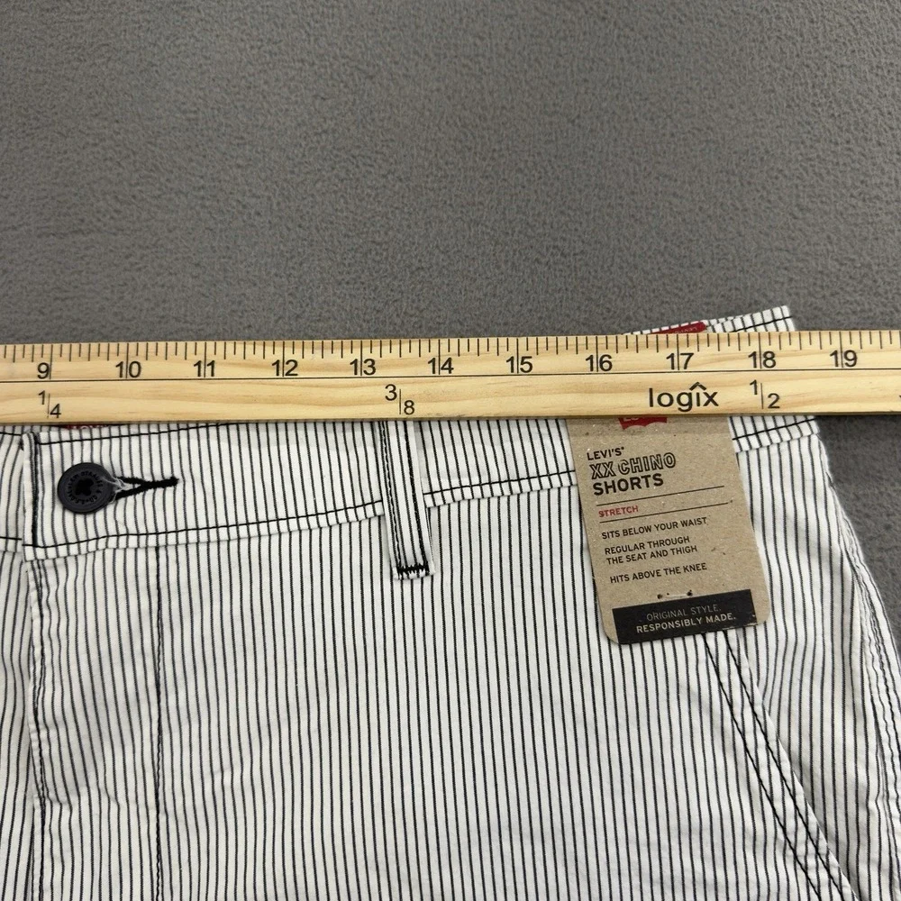 Levis XX Standard Fit Chino Shorts Mens 36 Camus Stripe Ivory Mineral Black